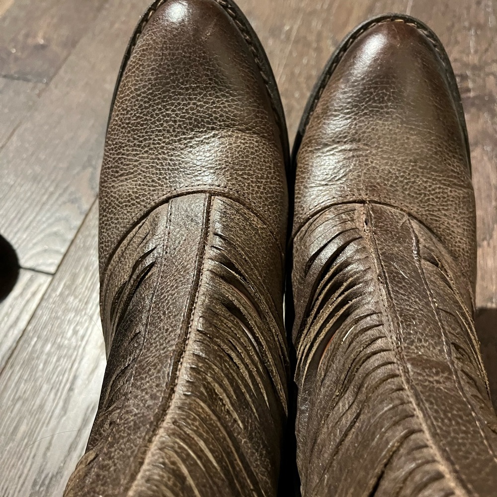 Leather brown booties in like new condition size 7